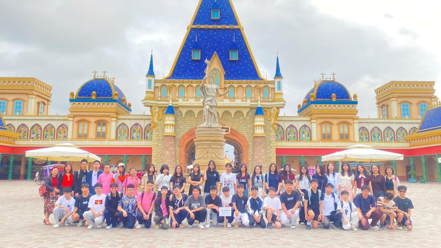 Trải nghiệm tuyệt vời tại VinWonders của 9A1