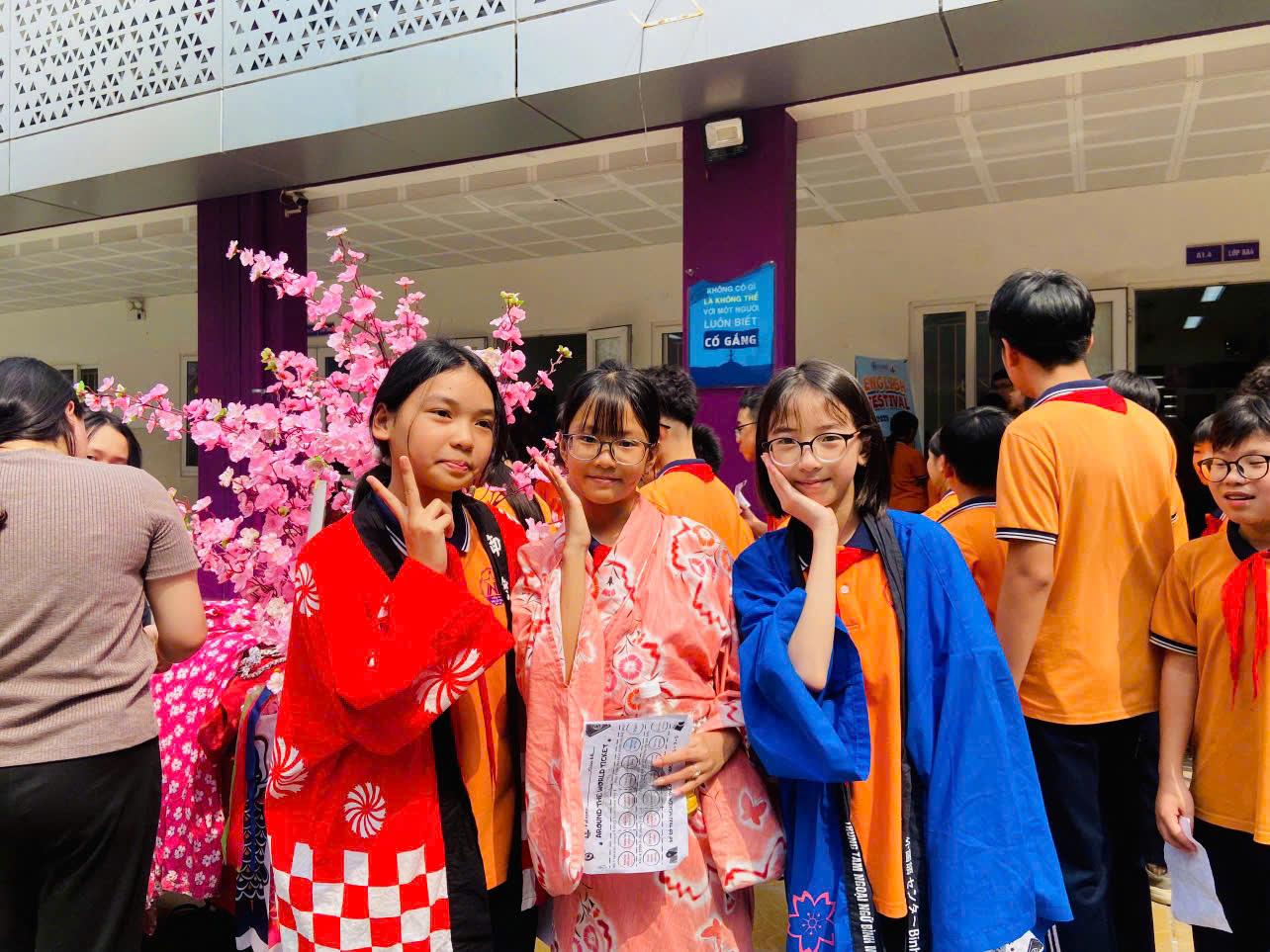 English festival: 6A2 around the world