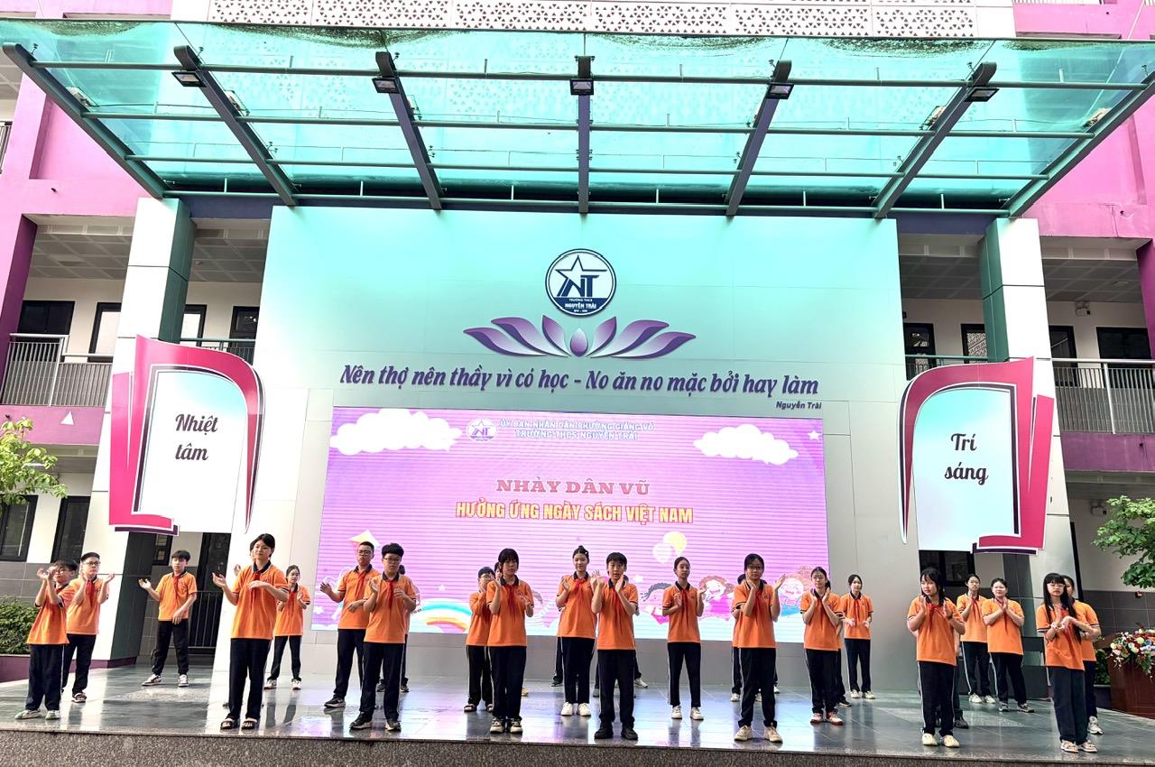 Niềm tự hào của học sinh lớp 6A1 trong Ngày hội đọc sách