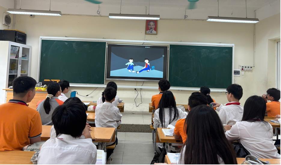Lớp 8A1 tuyên truyền phòng chống ma túy